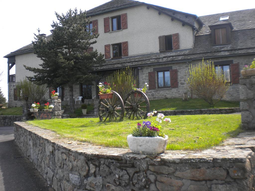 Hotel La Randonnee Nasbinals Exterior photo